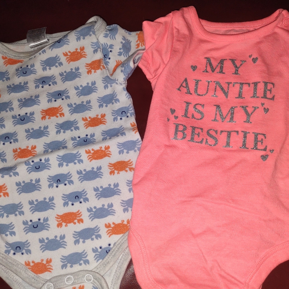 Onesies, (2) one reads"my aunt is my bestie" peach, blue in color. 6-9 months